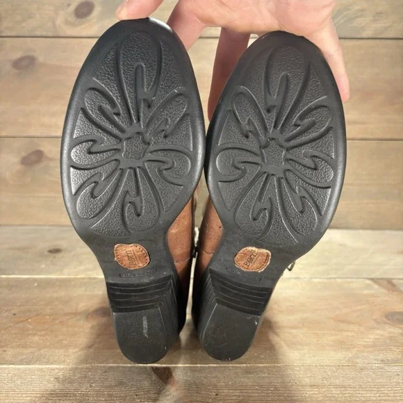 born mila womens size 6.5 shoes brown leather heel pull on comfort boots - Picture 6 of 10